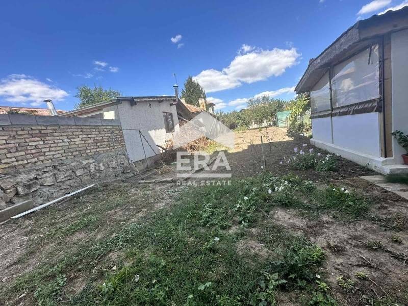 Продава ЕТАЖ ОТ КЪЩА, гр. Вълчи дол, област Варна, снимка 7 - Етаж от къща - 52316471