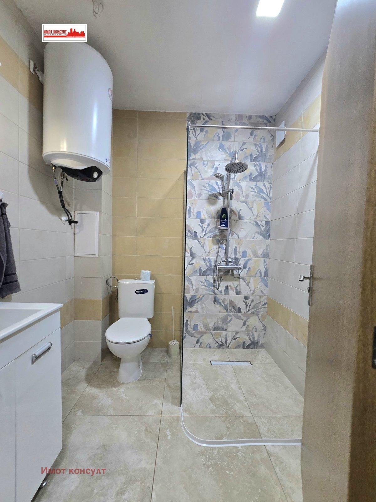 Продава 3-СТАЕН, гр. Пловдив, Център, снимка 3 - Апартаменти - 54608818