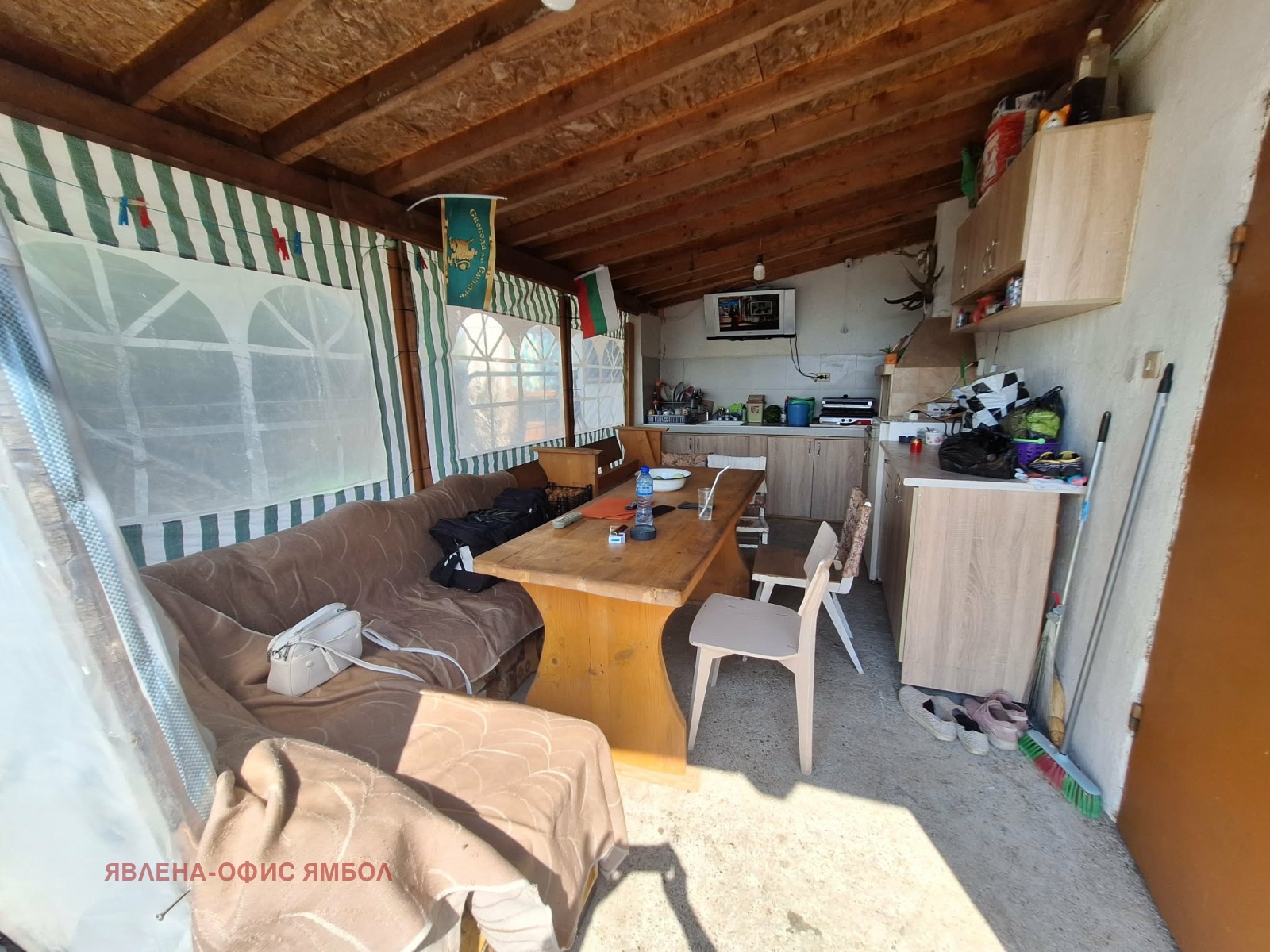 Продава ВИЛА, гр. Ямбол, Промишлена зона, снимка 2 - Вили - 56114522