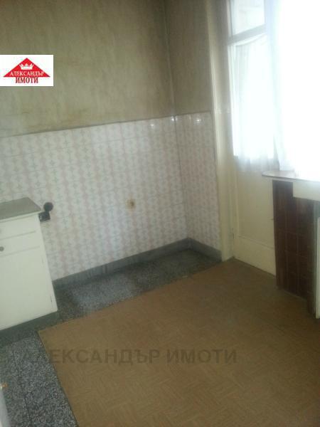 Продава 3-СТАЕН, гр. София, Изток, снимка 4 - Aпартаменти - 48447521