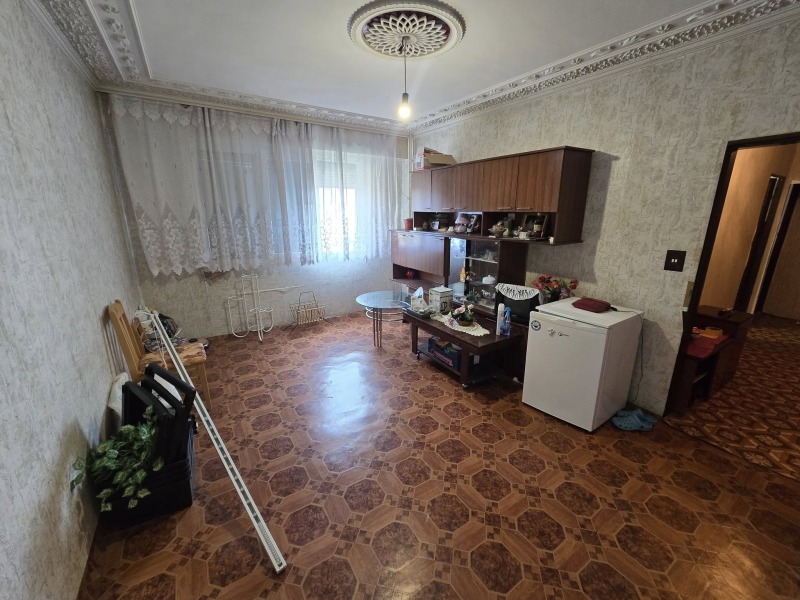 Til salg  2 soveværelser region Stara Zagora , Kazanlak , 63 kvm | 60916435 - billede [2]