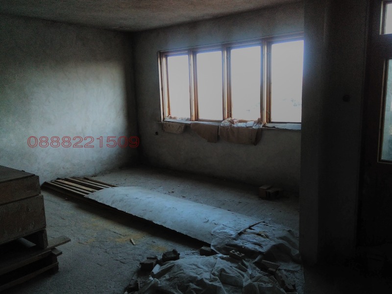 Продава ЕТАЖ ОТ КЪЩА, гр. Каварна, област Добрич, снимка 9 - Етаж от къща - 52785187