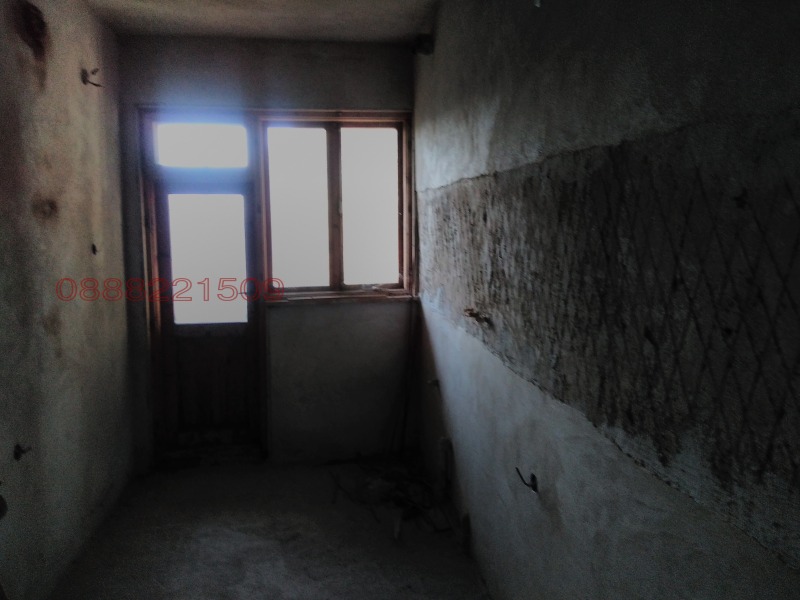 Продава ЕТАЖ ОТ КЪЩА, гр. Каварна, област Добрич, снимка 7 - Етаж от къща - 52785187