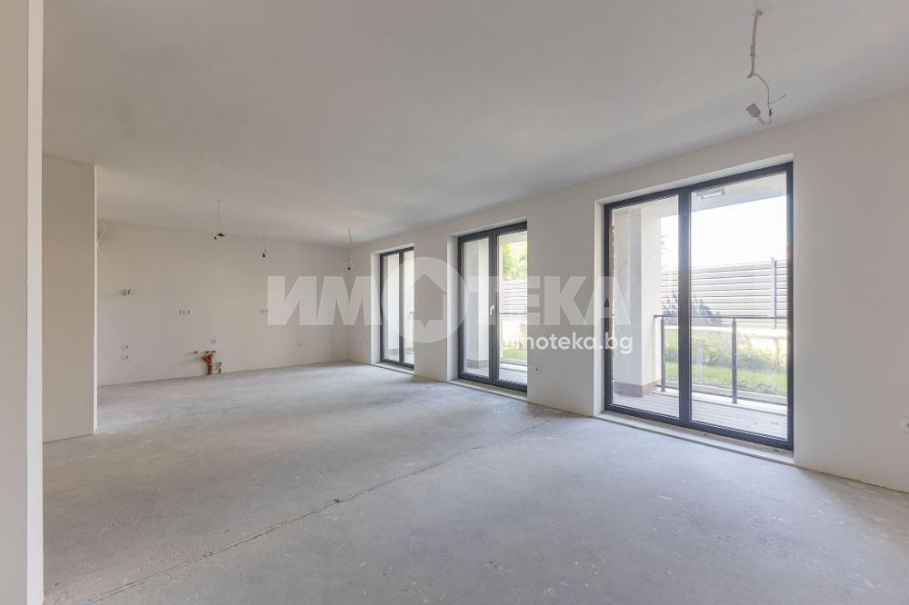 Продава 3-СТАЕН, гр. Варна, Свети Никола, снимка 2 - Апартаменти - 55299718