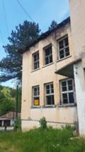 Продава ПРОМ. ПОМЕЩЕНИЕ, гр. Берковица, област Монтана, снимка 3