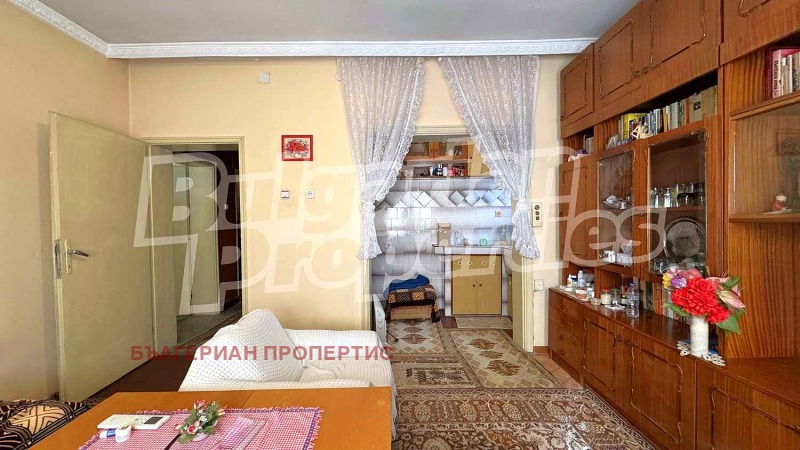 Продава КЪЩА, гр. Раднево, област Стара Загора, снимка 6 - Къщи - 48959572