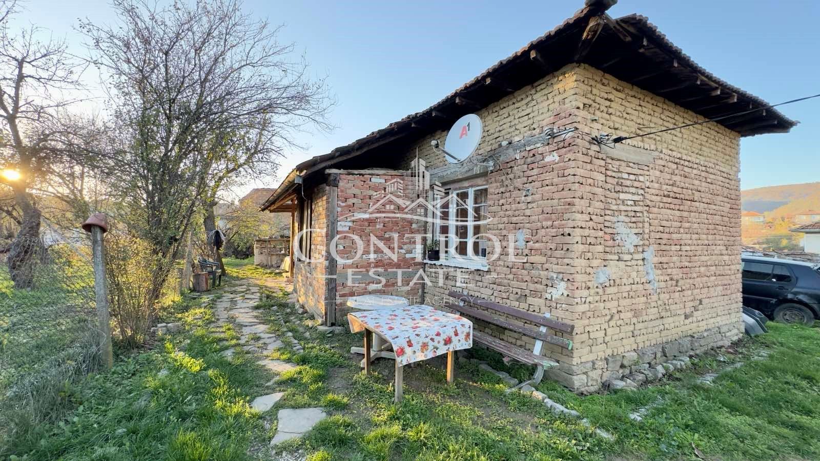 Продава КЪЩА, гр. Дебелец, област Велико Търново, снимка 6 - Къщи - 54202295