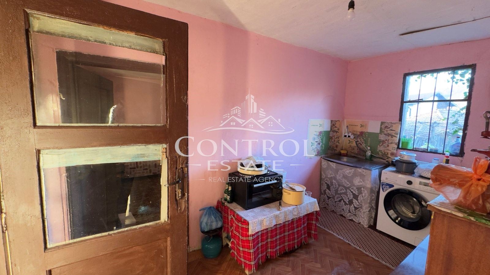 Продава КЪЩА, гр. Дебелец, област Велико Търново, снимка 3 - Къщи - 54202295