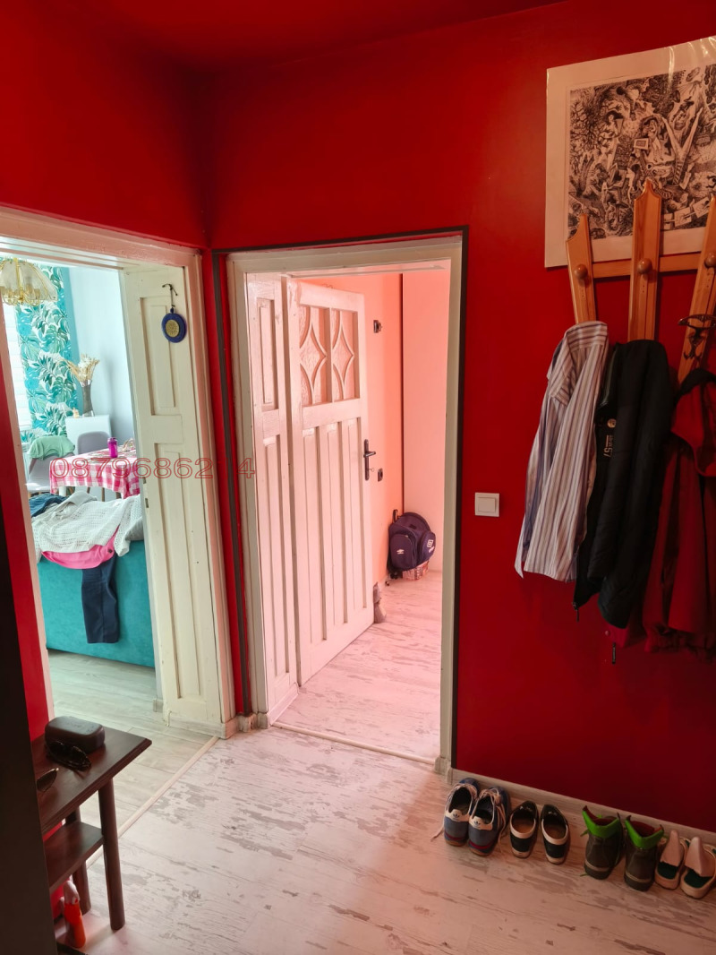 Продава ЕТАЖ ОТ КЪЩА, гр. Перник, Калкас, снимка 12 - Етаж от къща - 52780172