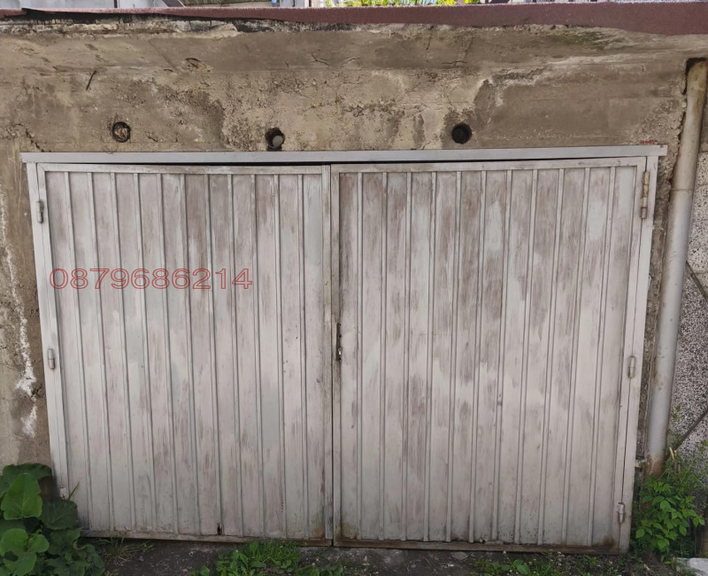 Продава ЕТАЖ ОТ КЪЩА, гр. Перник, Калкас, снимка 13 - Етаж от къща - 52780172