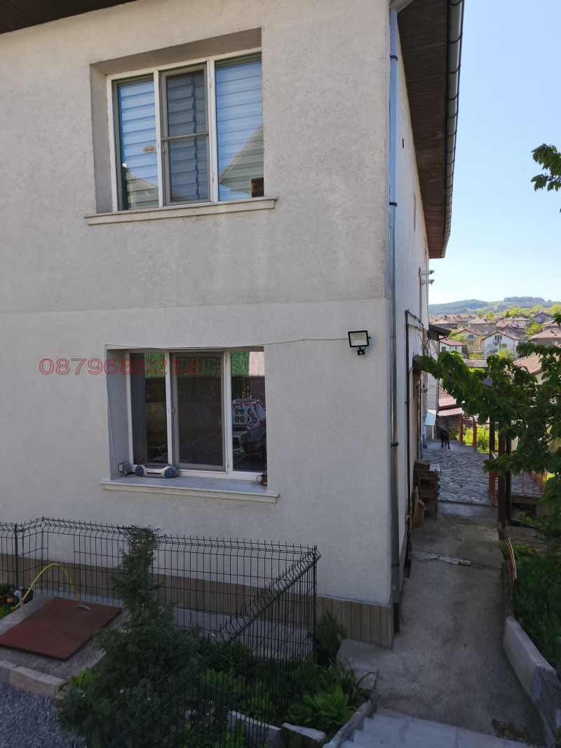 Продава ЕТАЖ ОТ КЪЩА, гр. Перник, Калкас, снимка 3 - Етаж от къща - 52780172