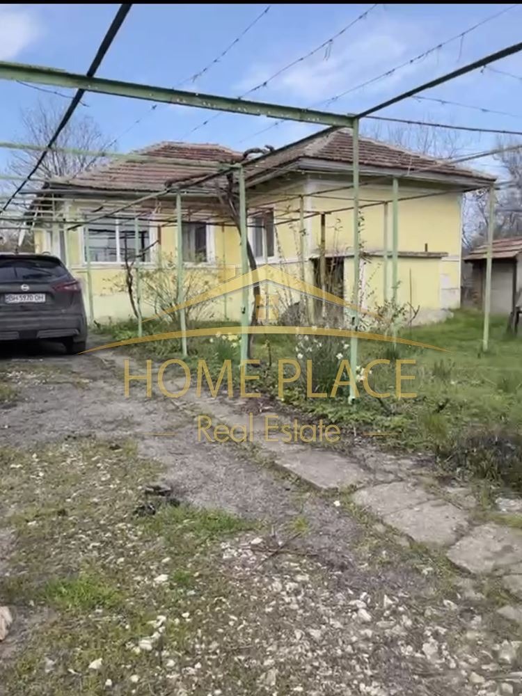 Продава КЪЩА, с. Изворово, област Добрич, снимка 1 - Къщи - 46249597