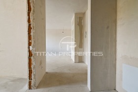2-стаен град София, Банишора 9