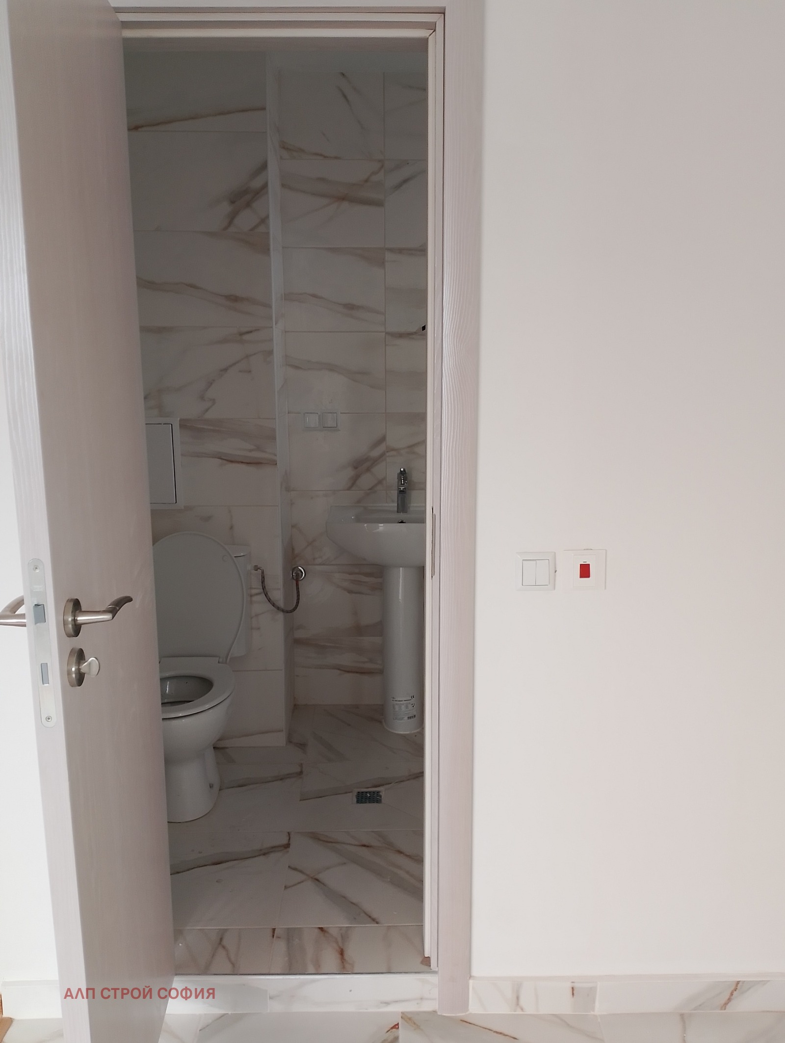 Продава МЕЗОНЕТ, гр. София, Триъгълника, снимка 8 - Апартаменти - 53646264