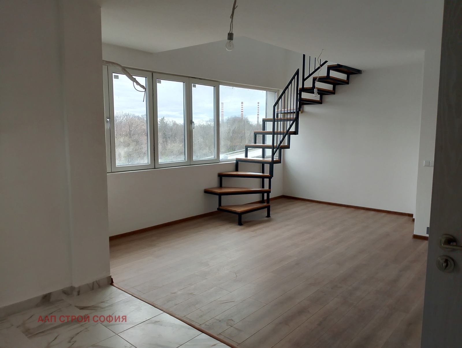 Продава МЕЗОНЕТ, гр. София, Триъгълника