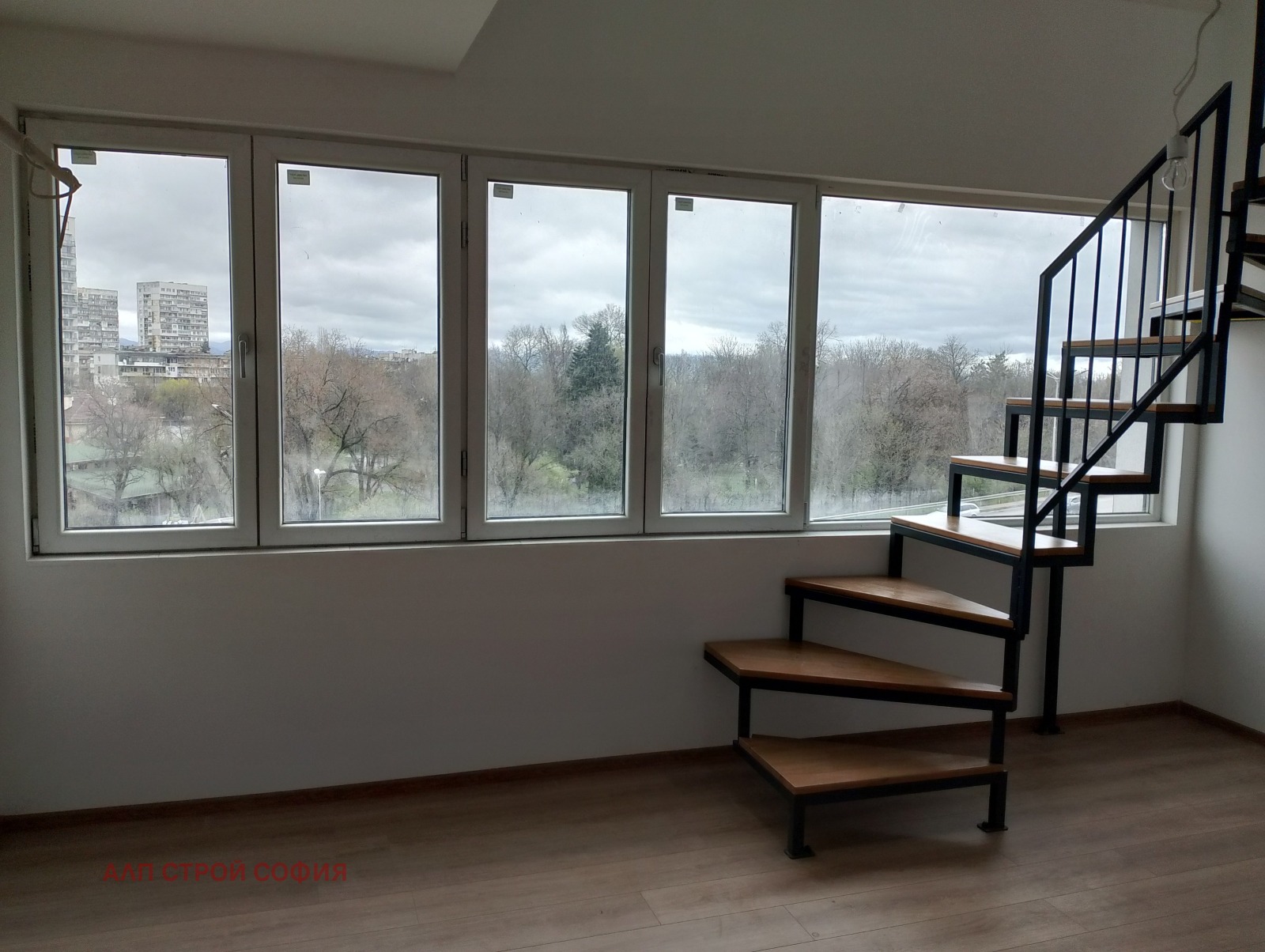 Продава МЕЗОНЕТ, гр. София, Триъгълника, снимка 6 - Апартаменти - 53646264