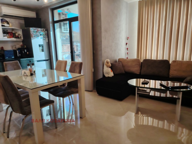 Продава 3-СТАЕН, гр. Плевен, Широк център, снимка 2 - Апартаменти - 52523401