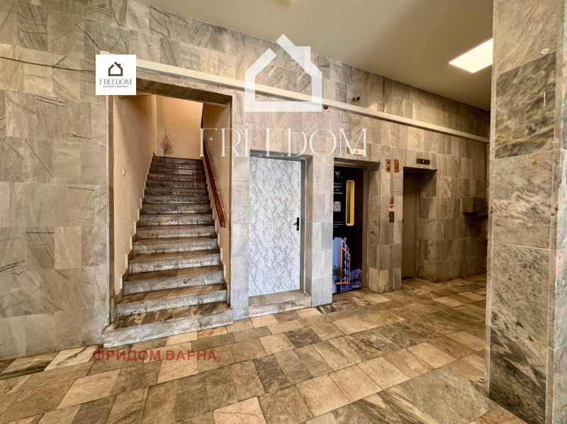In vendita  Ufficio Varna , Tsentar , 87 mq | 14641169 - Immagine [8]