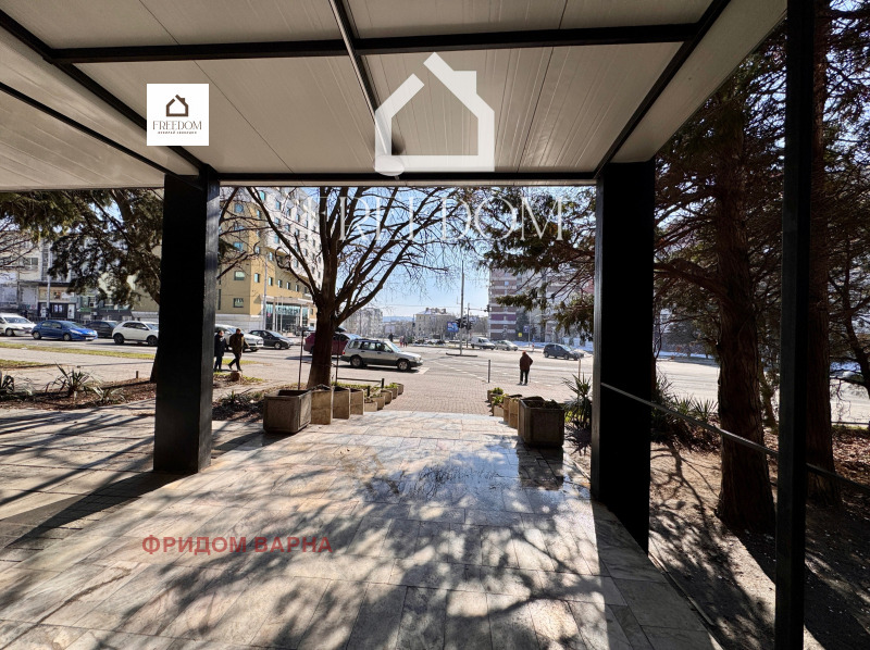 In vendita  Ufficio Varna , Tsentar , 87 mq | 14641169