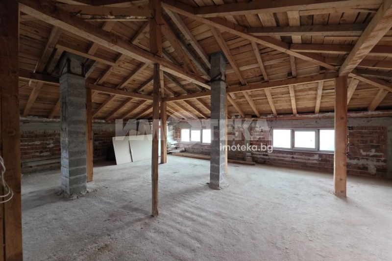 Продава КЪЩА, гр. София, с. Волуяк, снимка 15 - Къщи - 52319240