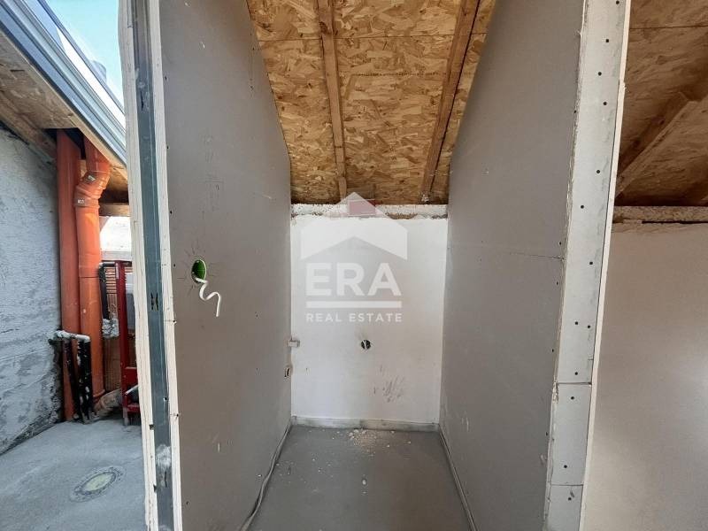 Продава КЪЩА, гр. Варна, м-т Горна Трака, снимка 4 - Къщи - 53982651
