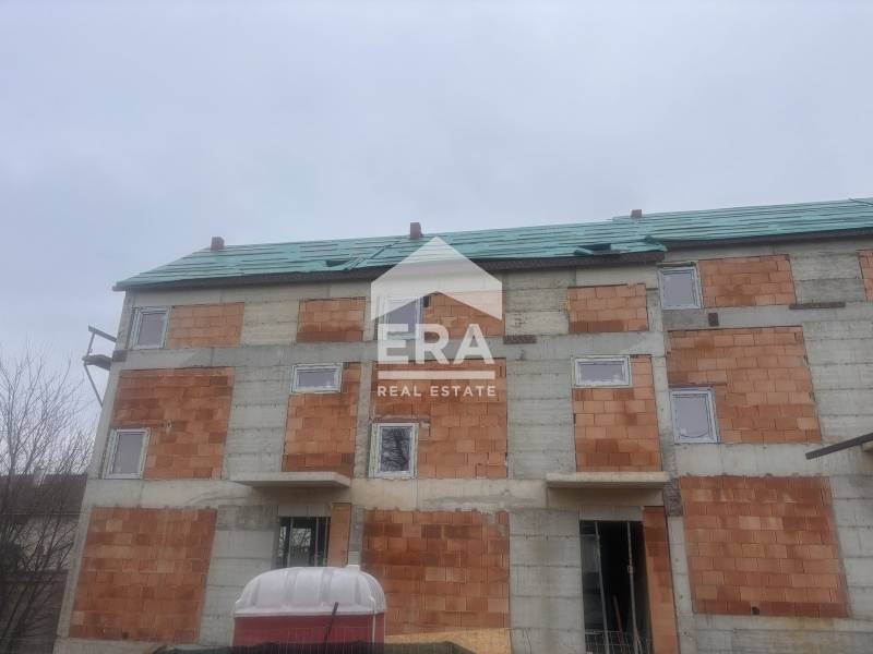 Продава КЪЩА, гр. Варна, м-т Горна Трака, снимка 2 - Къщи - 53982651