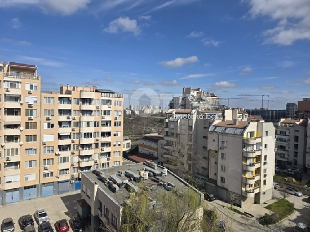 Продава 1-СТАЕН, гр. Пловдив, Тракия