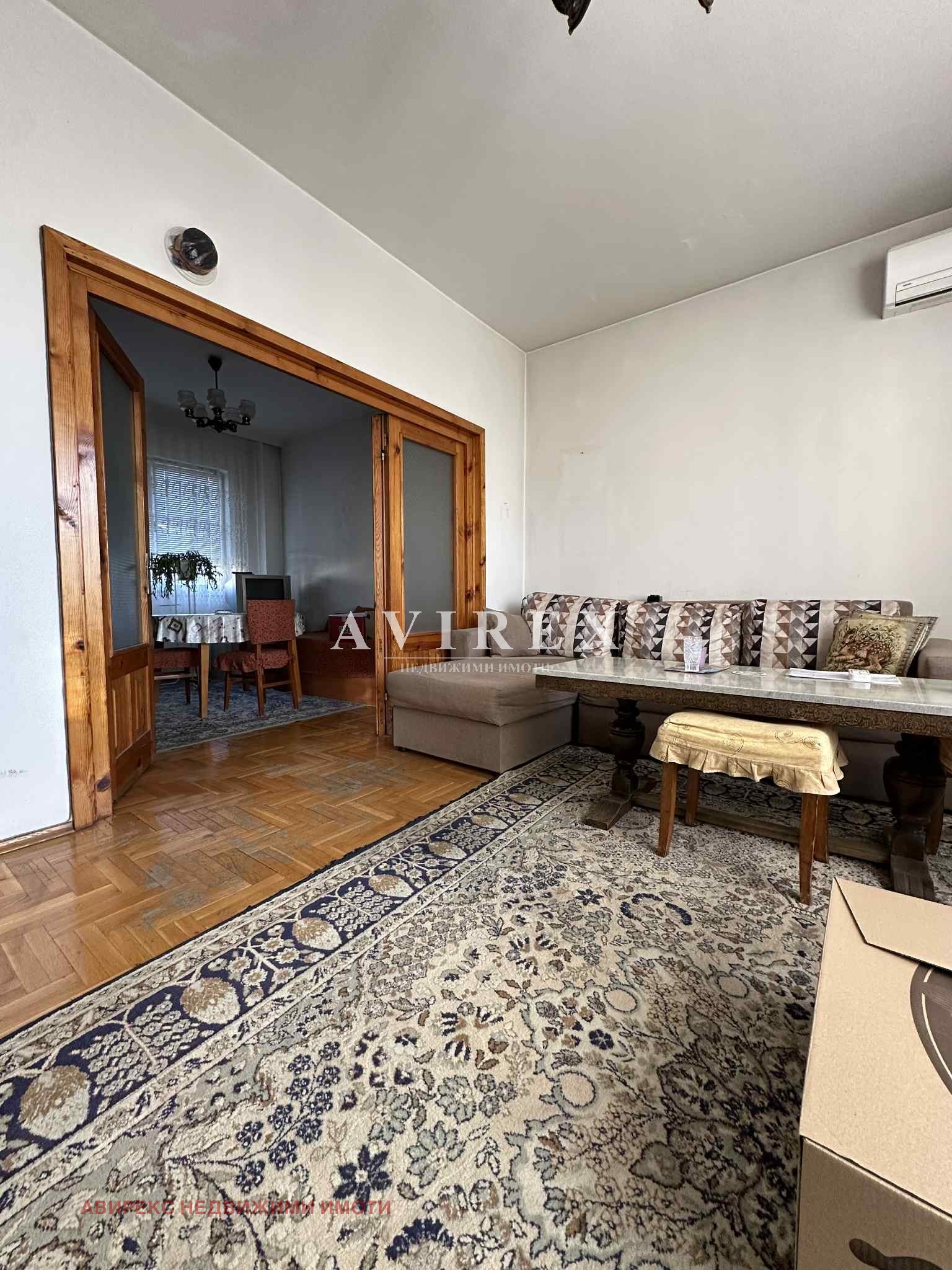 Продава 3-СТАЕН, гр. Пловдив, Каменица 2