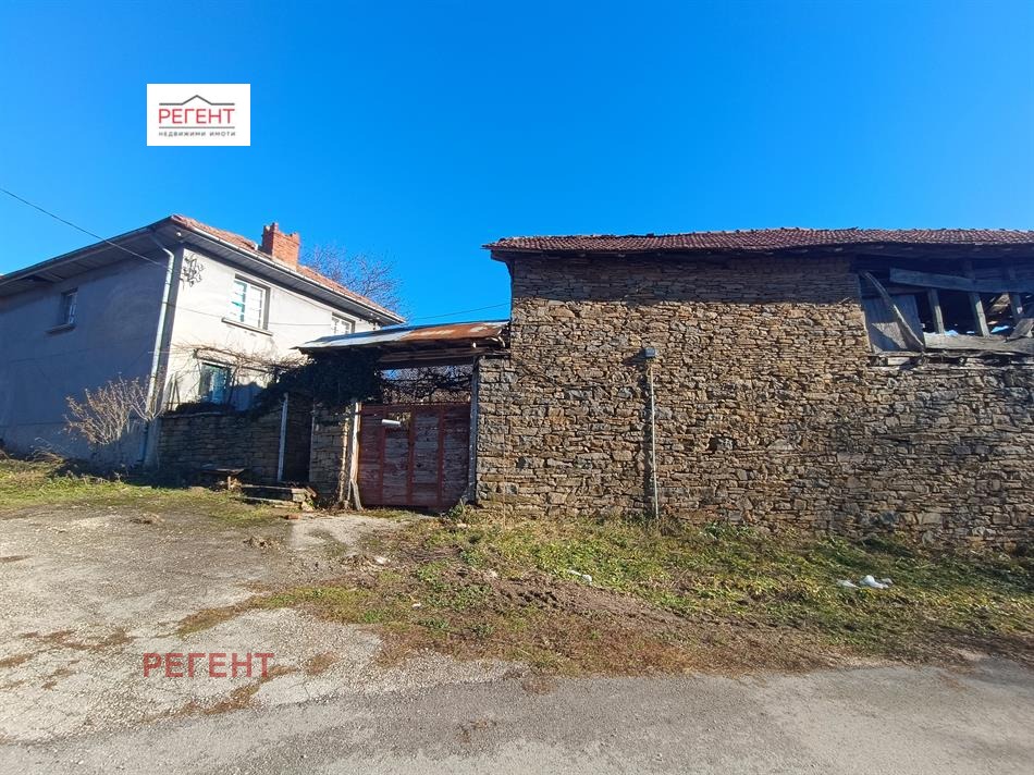 Продава КЪЩА, с. Здравковец, област Габрово, снимка 2 - Къщи - 51676677