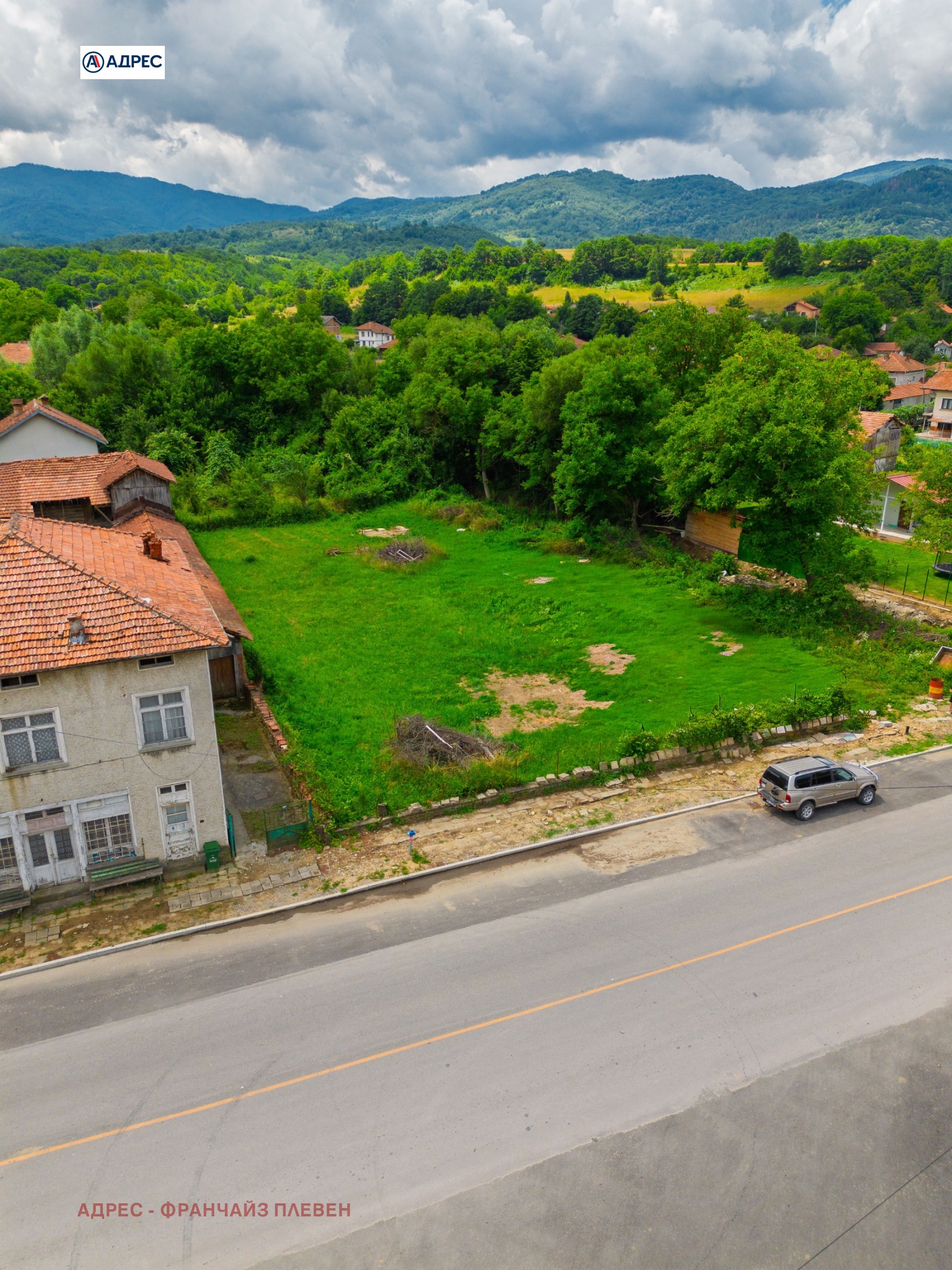 Продава ПАРЦЕЛ, гр. Априлци, област Ловеч