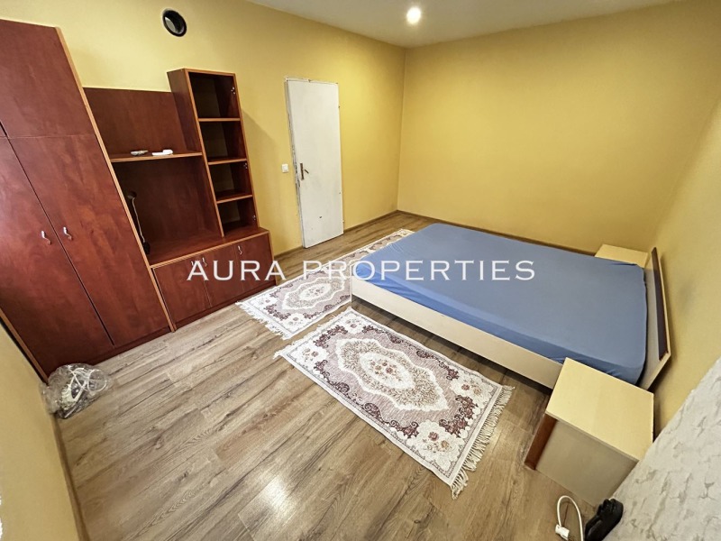 Продава  2-стаен град Разград , Орел , 62 кв.м | 42010433 - изображение [3]