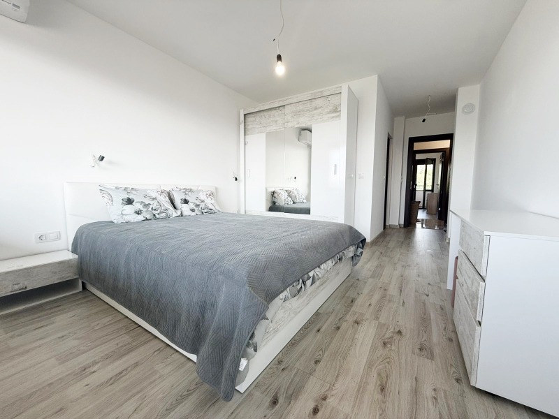 Продава  4-стаен град Велико Търново , Колю Фичето , 153 кв.м | 41344844 - изображение [3]