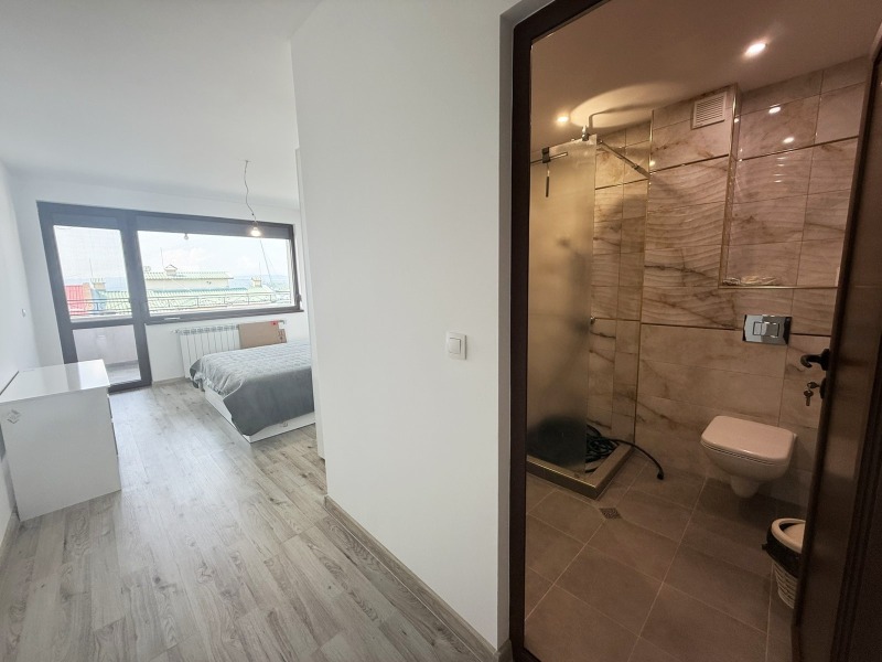 Продава  4-стаен град Велико Търново , Колю Фичето , 153 кв.м | 41344844 - изображение [4]