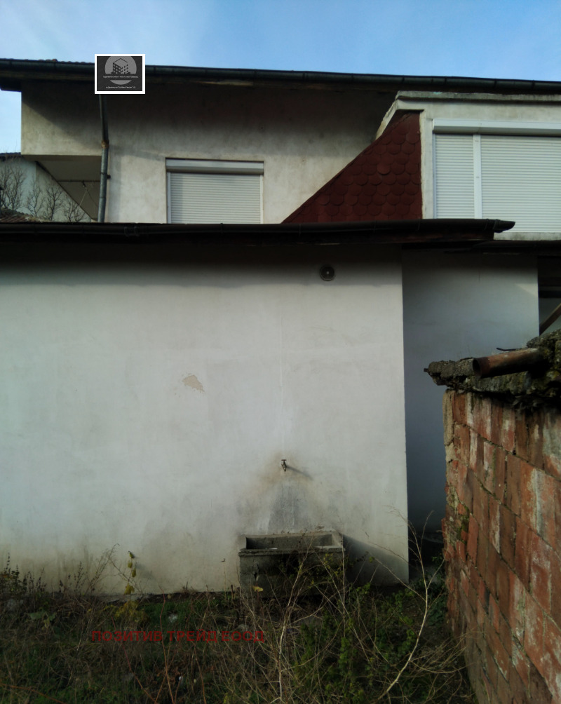 Продава КЪЩА, гр. Дупница, област Кюстендил, снимка 2 - Къщи - 52724882