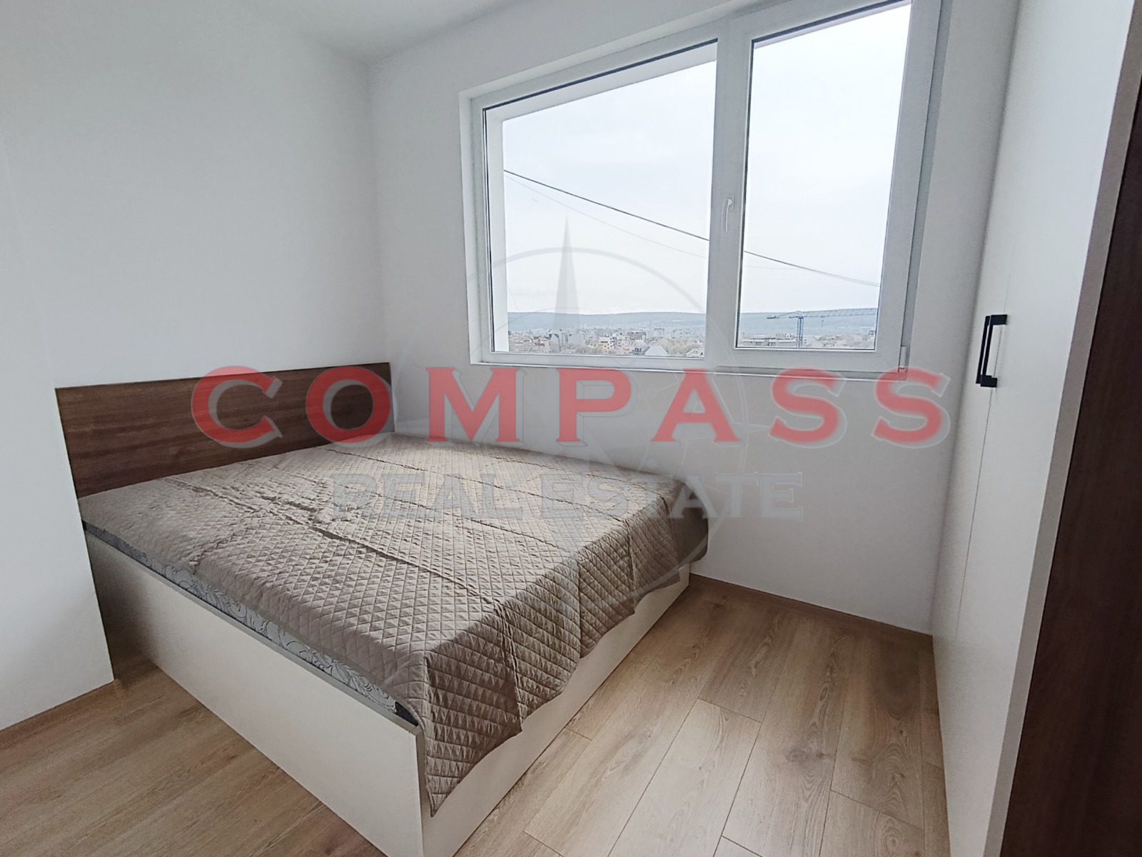 Продава 2-СТАЕН, гр. Варна, Гранд Мол, снимка 2 - Апартаменти - 54212331