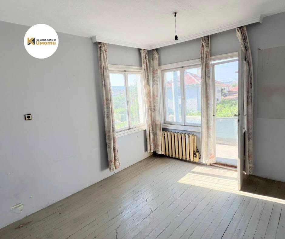 Продава ЕТАЖ ОТ КЪЩА, гр. Баня, област Пловдив, снимка 6 - Етаж от къща - 55848743