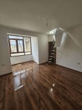 Продава 4-СТАЕН, град Шумен, Център • 230000 лв. / 117597.13 € • 43125613 8