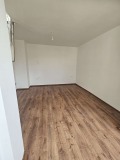 Продава 4-СТАЕН, град Шумен, Център • 230000 лв. / 117597.13 € • 43125613 3