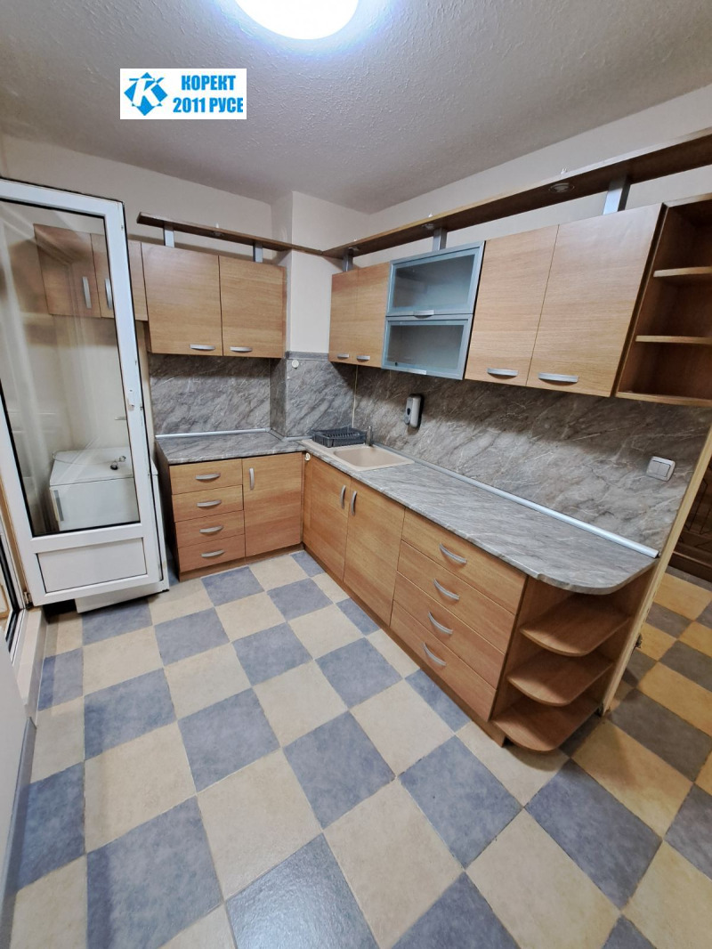 For Sale  1 bedroom Ruse , Zdravets Sever 1 , 65 sq.m | 58173315