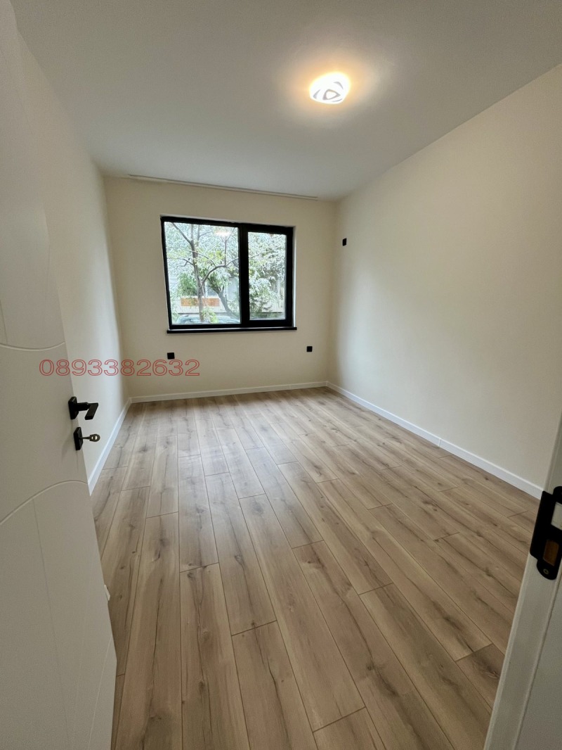 Продава  3-стаен област Пловдив , гр. Карлово , 100 кв.м | 57034874 - изображение [11]