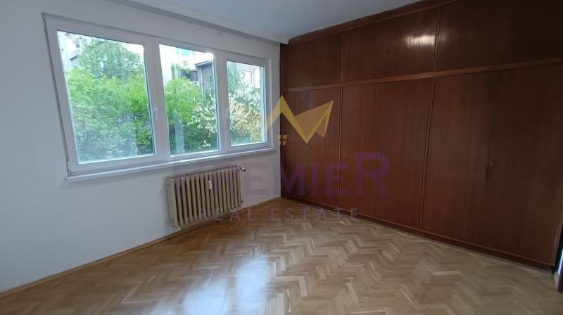 Продава 4-СТАЕН, гр. София, Медицинска академия, снимка 6 - Aпартаменти - 47451857