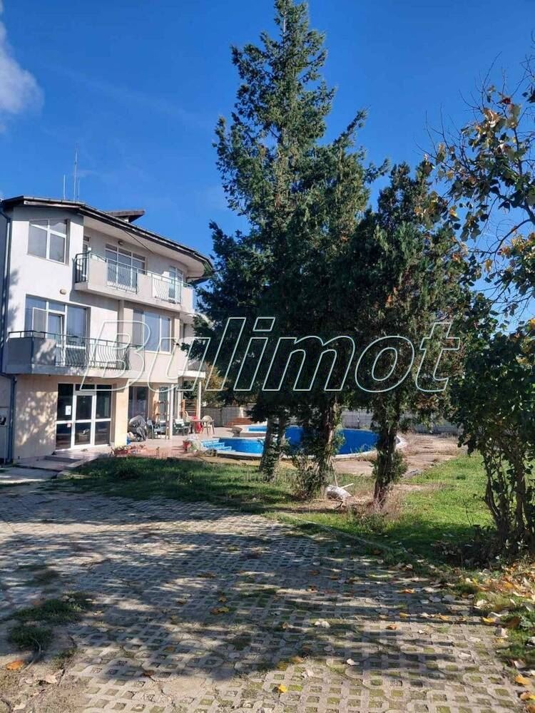 Продава КЪЩА, гр. Варна, м-т Горна Трака, снимка 2 - Къщи - 52464495