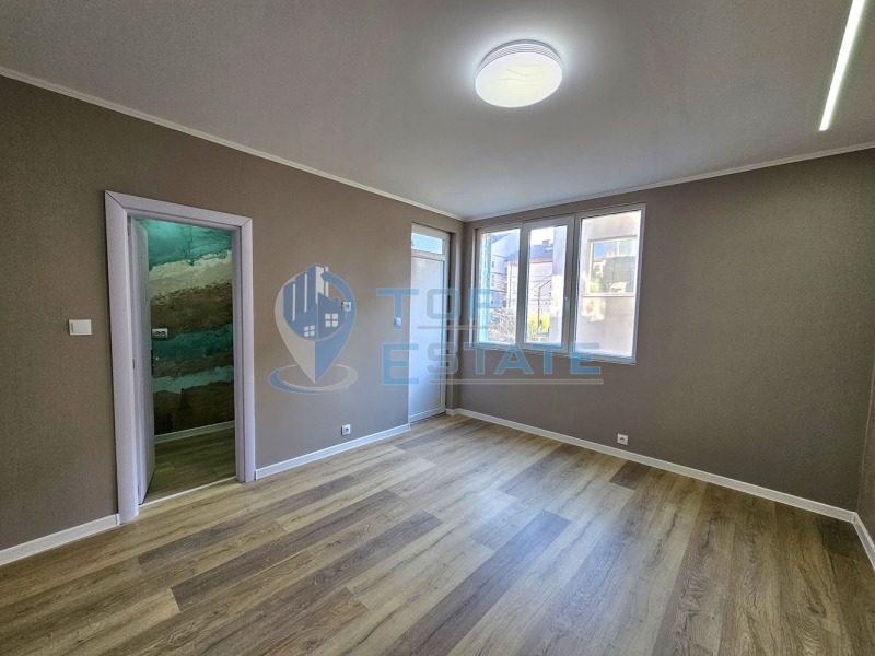 Продава  Етаж от къща област Велико Търново , гр. Горна Оряховица , 84 кв.м | 83344017 - изображение [16]