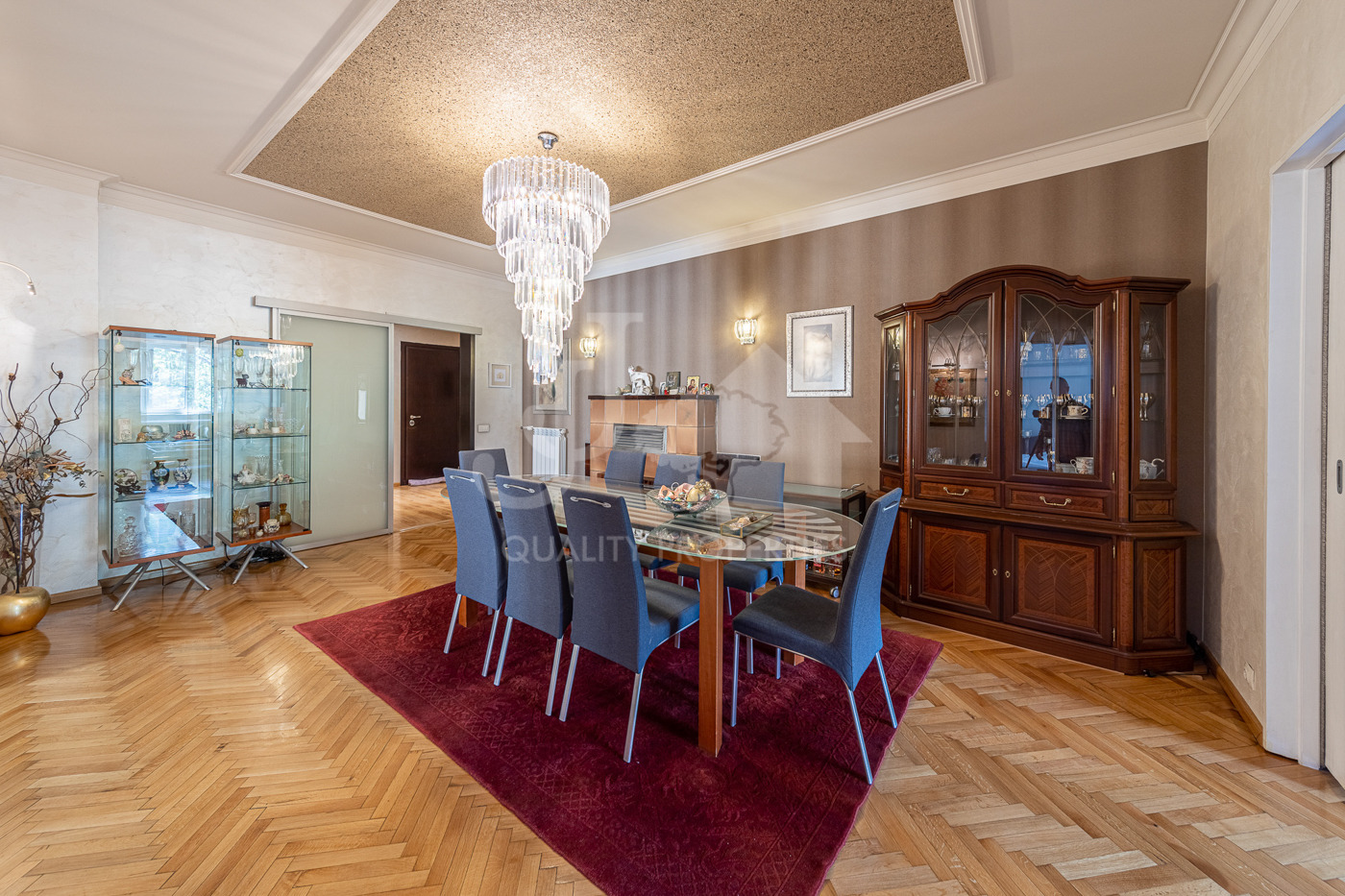 Продава 4-СТАЕН, гр. София, Център, снимка 2 - Апартаменти - 50017482