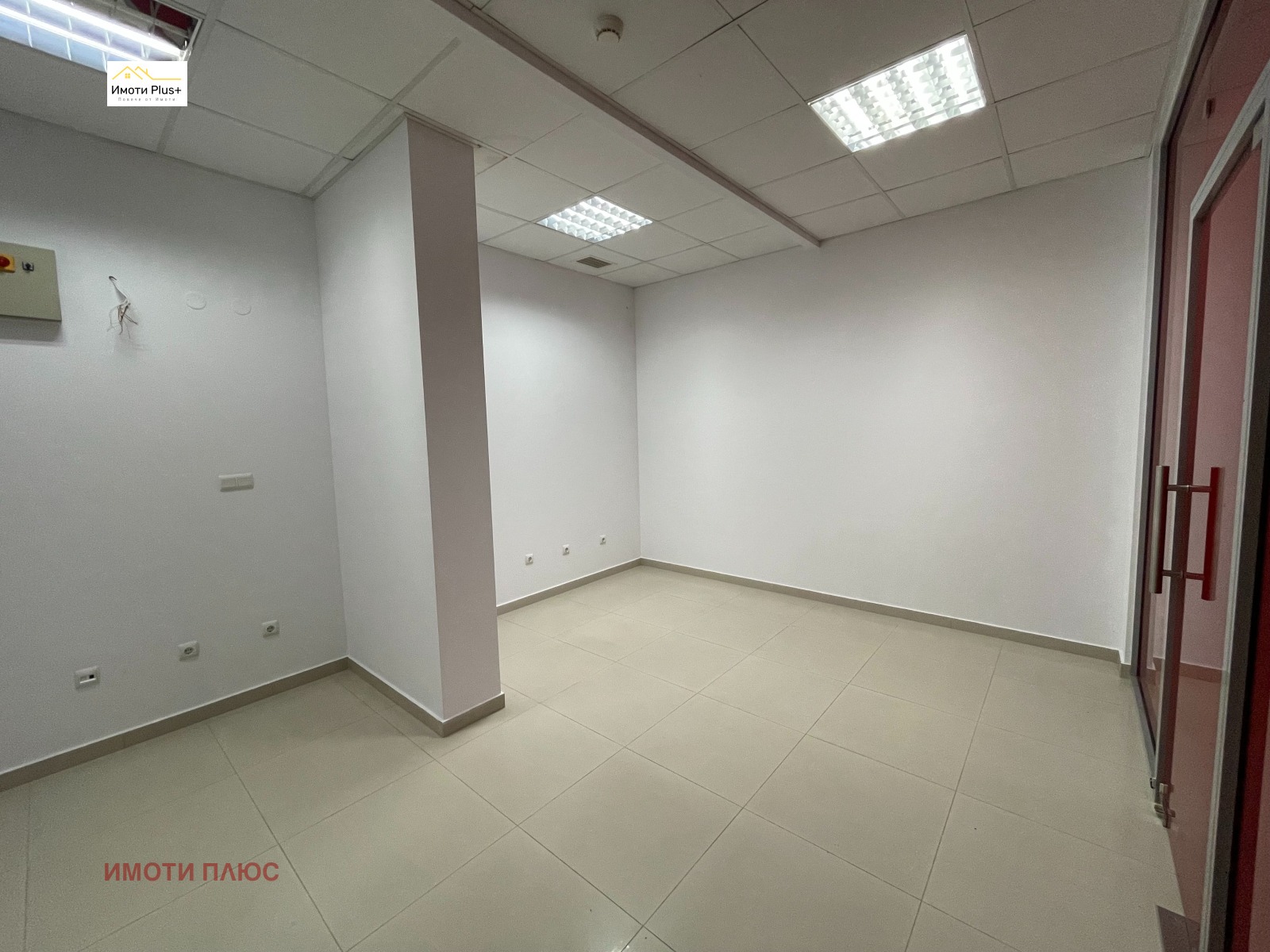 Продава ОФИС, гр. Шумен, Център, снимка 2 - Офиси - 55410599