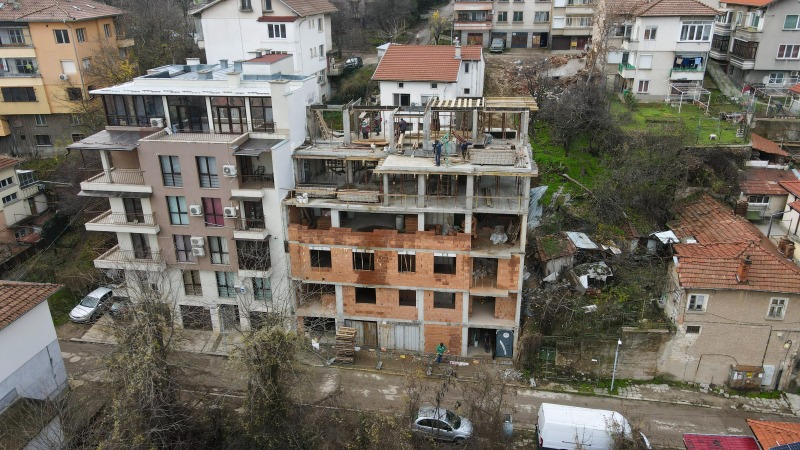 Продава 2-СТАЕН, гр. Плевен, Идеален център, снимка 2 - Апартаменти - 51655859