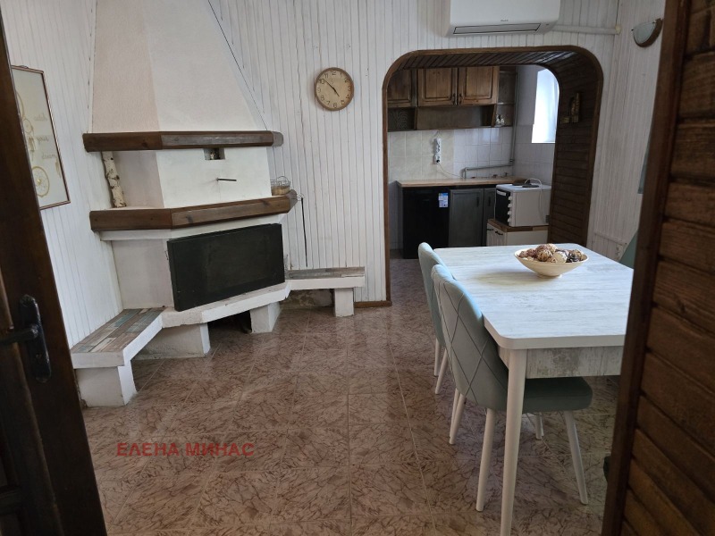 Продава ЕТАЖ ОТ КЪЩА в град Шумен, Център - 153 кв.м / 153 000 € » 299 241.99 лв., ЕЛЕНА МИНАС