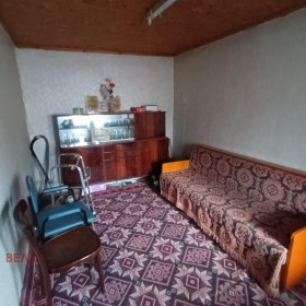 Casa Pravda, região Veliko Tarnovo 12