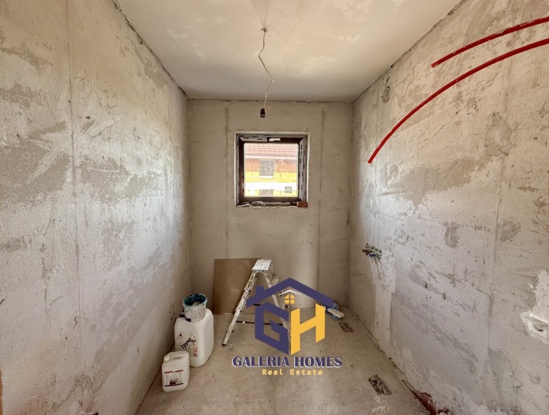 Продава КЪЩА, гр. Бургас, с. Маринка, снимка 8 - Къщи - 52142034