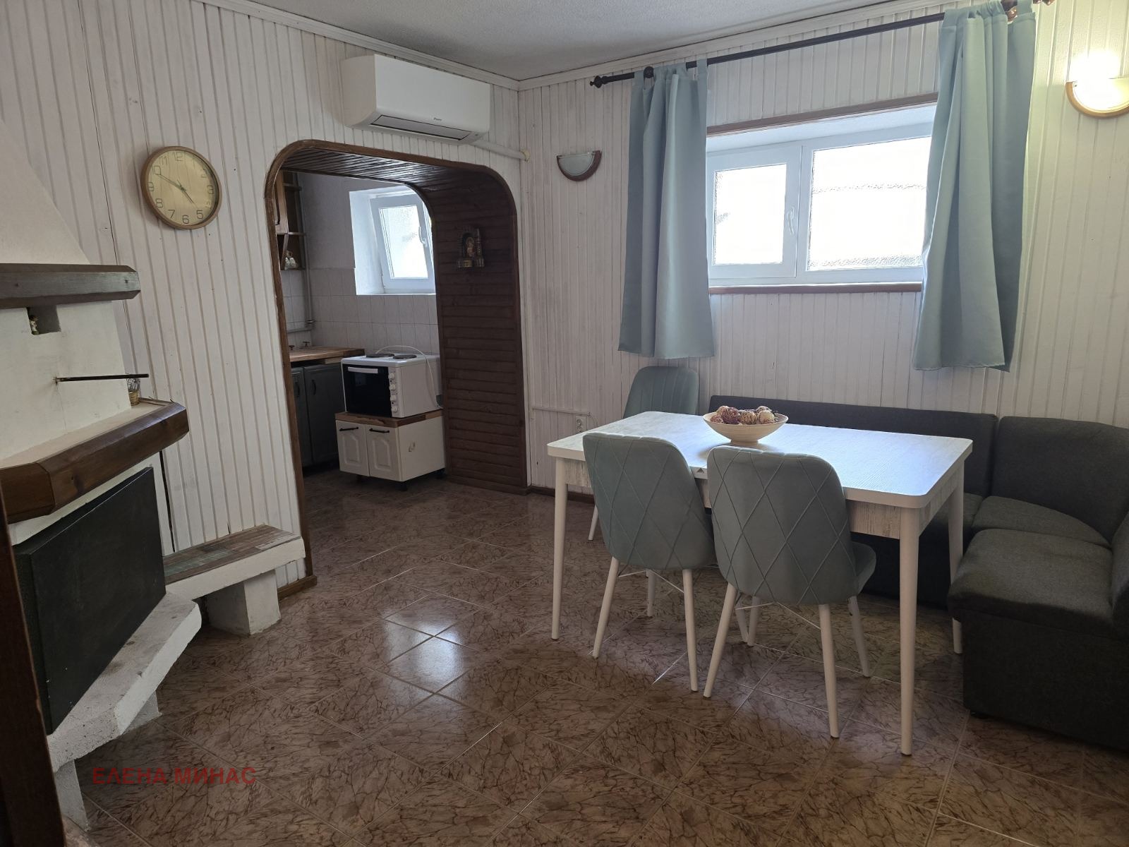 Продава ЕТАЖ ОТ КЪЩА, гр. Шумен, Център, снимка 2 - Етаж от къща - 51565614